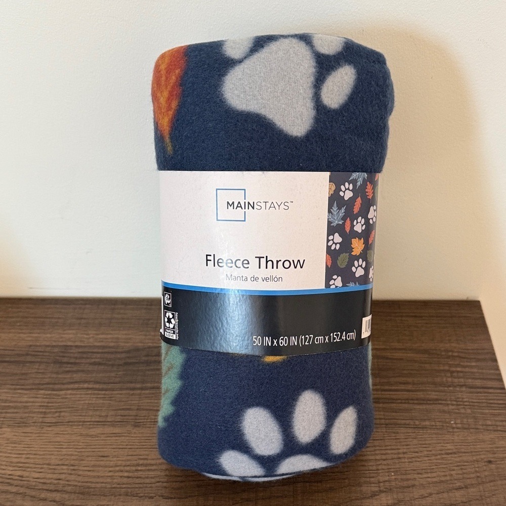 Mainstays Fleece Throw with Colorful Paw Prints